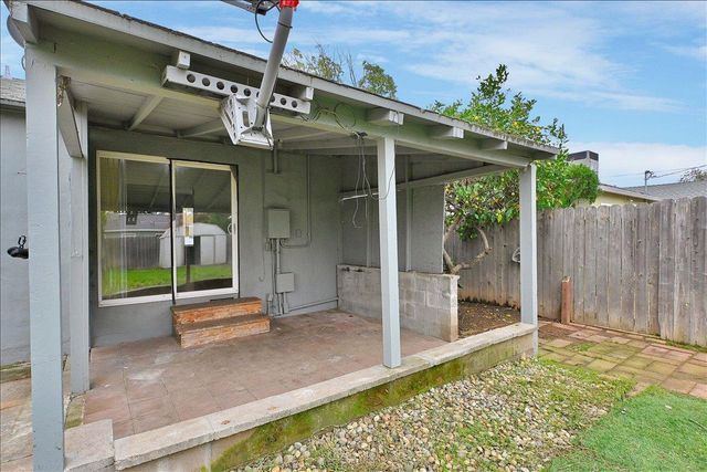 6321 37th Ave, Sacramento, CA 95824