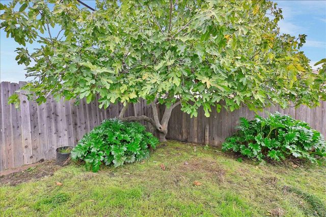 6321 37th Ave, Sacramento, CA 95824