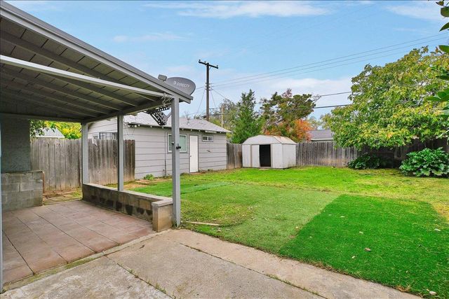 6321 37th Ave, Sacramento, CA 95824