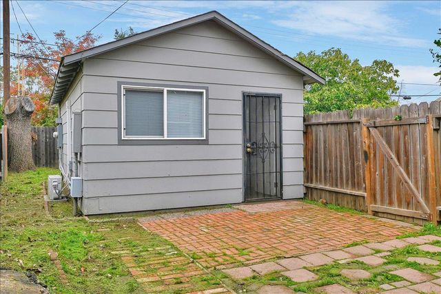 6321 37th Ave, Sacramento, CA 95824