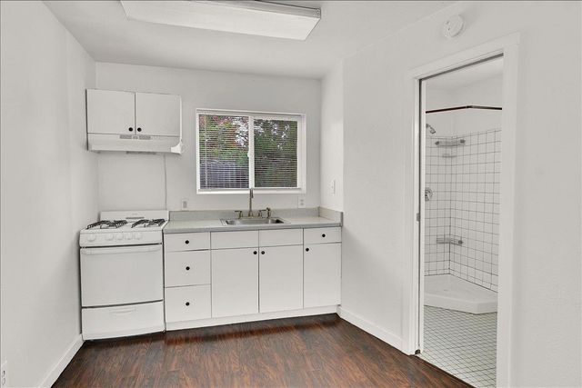 6321 37th Ave, Sacramento, CA 95824