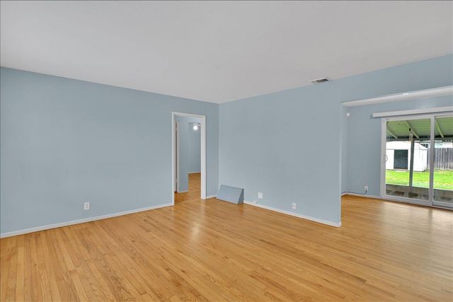 6321 37th Ave, Sacramento, CA 95824