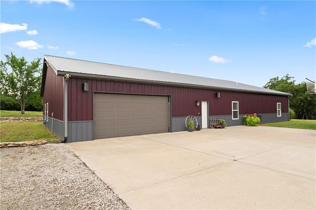13961 NW County Rd 15002 Road, Drexel, MO 64742