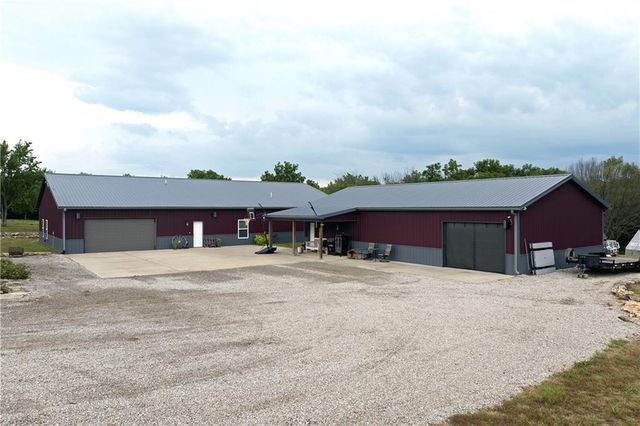 13961 NW County Rd 15002 Road, Drexel, MO 64742