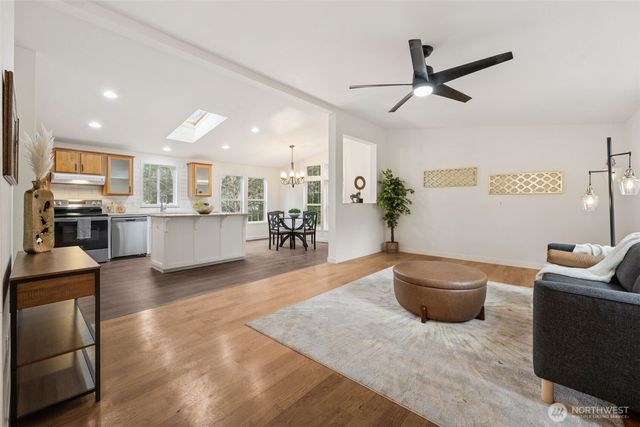 121 E Adam Lane, Belfair, WA 98528