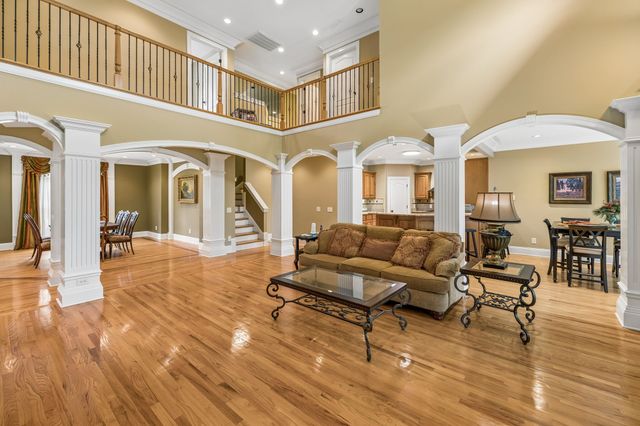 548 Ridgecrest Ln, Lebanon, TN 37087
