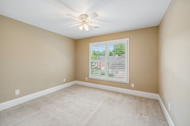 548 Ridgecrest Ln, Lebanon, TN 37087