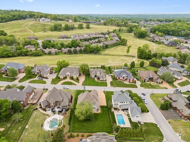 548 Ridgecrest Ln, Lebanon, TN 37087