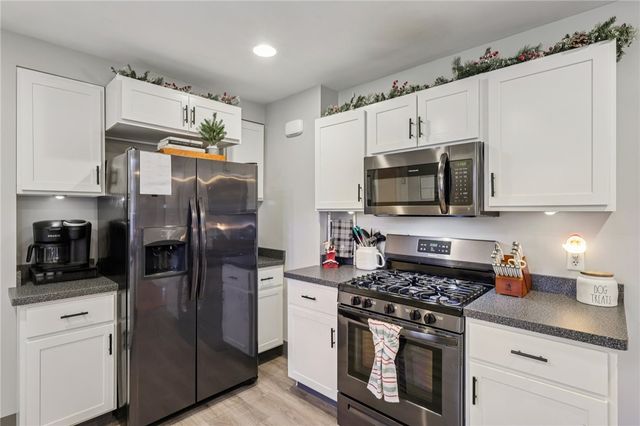 2001 Line Rd, Neshannock Twp, PA 16105