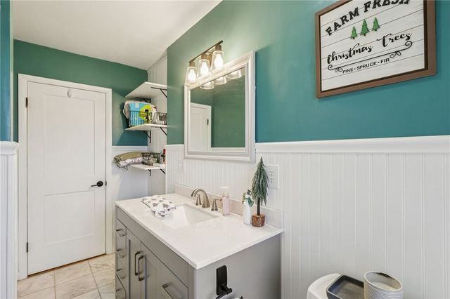 2001 Line Rd, Neshannock Twp, PA 16105