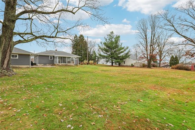 2001 Line Rd, Neshannock Twp, PA 16105