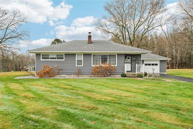 2001 Line Rd, Neshannock Twp, PA 16105