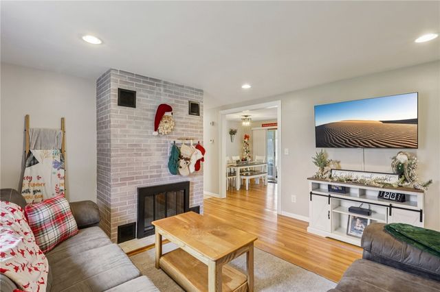 2001 Line Rd, Neshannock Twp, PA 16105