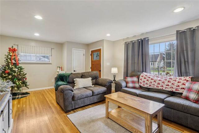 2001 Line Rd, Neshannock Twp, PA 16105