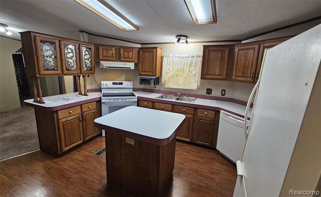 655 Park View, Clio, MI 48420