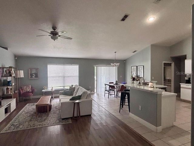 1004 CHATEAU CIRCLE, Minneola, FL 34715