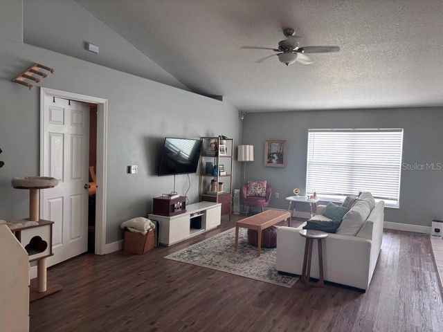 1004 CHATEAU CIRCLE, Minneola, FL 34715