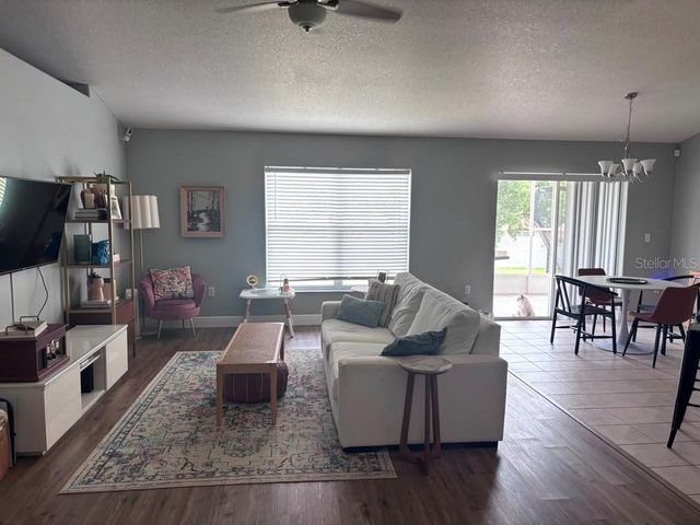 1004 CHATEAU CIRCLE, Minneola, FL 34715