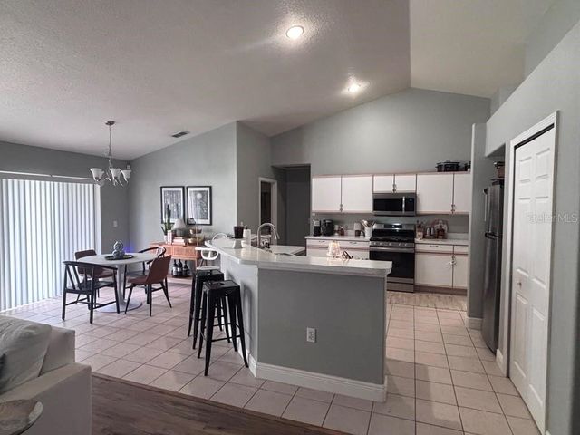 1004 CHATEAU CIRCLE, Minneola, FL 34715