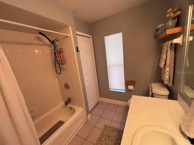 1004 CHATEAU CIRCLE, Minneola, FL 34715