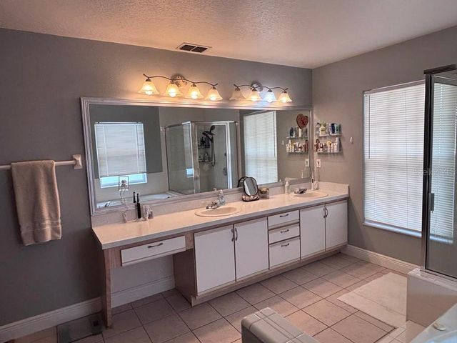 1004 CHATEAU CIRCLE, Minneola, FL 34715