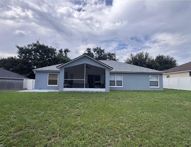1004 CHATEAU CIRCLE, Minneola, FL 34715
