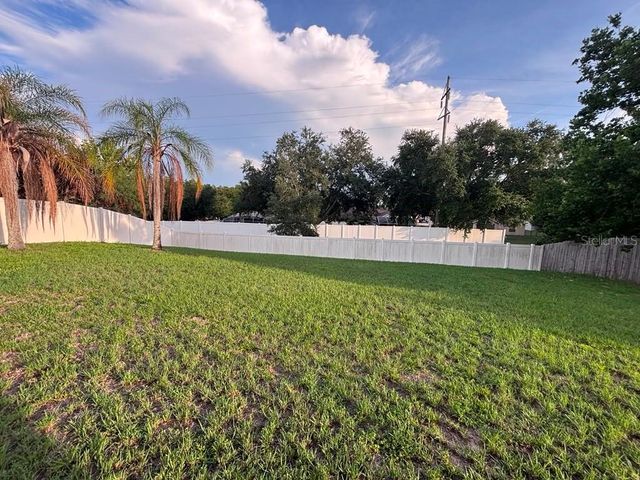 1004 CHATEAU CIRCLE, Minneola, FL 34715