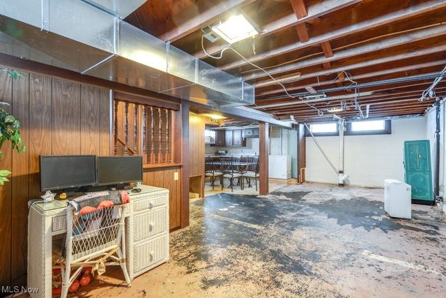 5767 W 46th Street, Parma, OH 44134