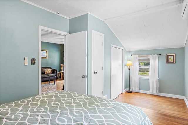 58 Sachem St, Billerica, MA 01821
