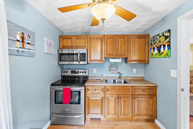 58 Sachem St, Billerica, MA 01821