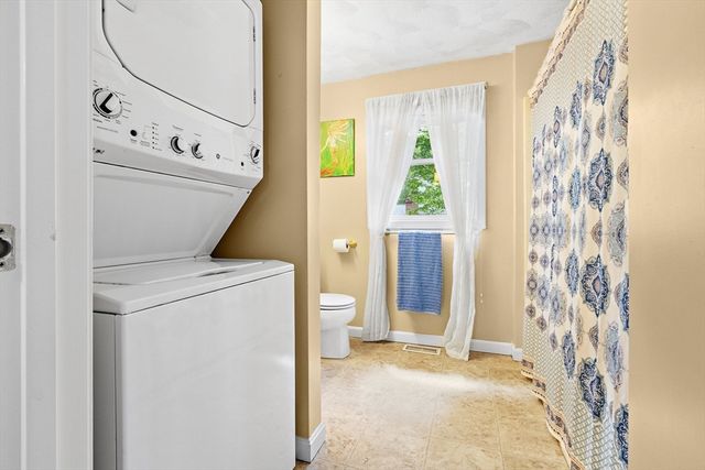 58 Sachem St, Billerica, MA 01821