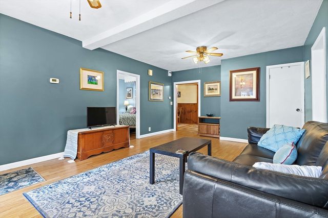 58 Sachem St, Billerica, MA 01821