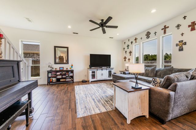 15443 Anna Lane, Lindale, TX 75771