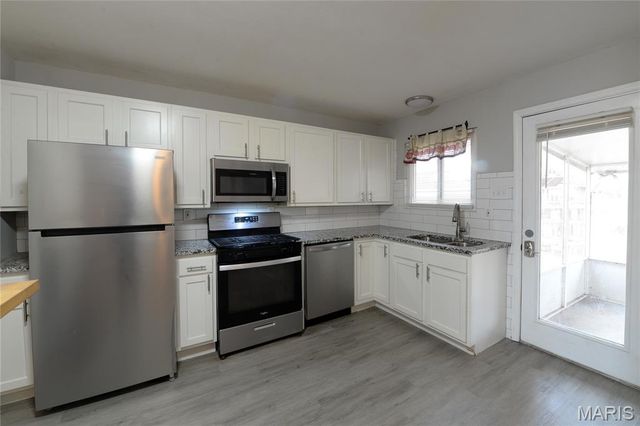 1980 Parker Road, Florissant, MO 63033