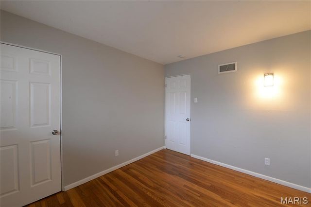 1980 Parker Road, Florissant, MO 63033