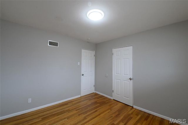 1980 Parker Road, Florissant, MO 63033