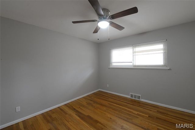 1980 Parker Road, Florissant, MO 63033