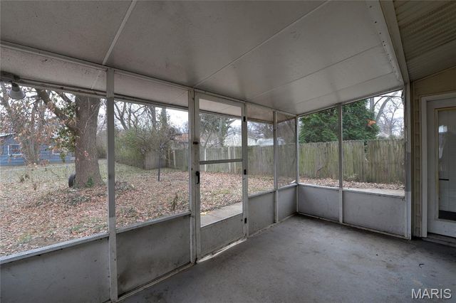 1980 Parker Road, Florissant, MO 63033