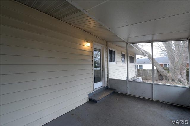 1980 Parker Road, Florissant, MO 63033