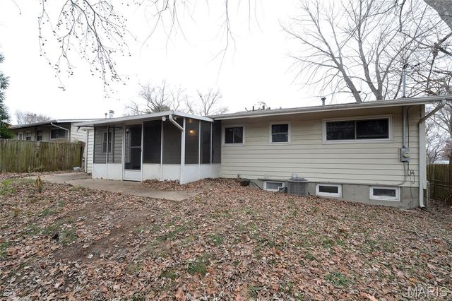 1980 Parker Road, Florissant, MO 63033