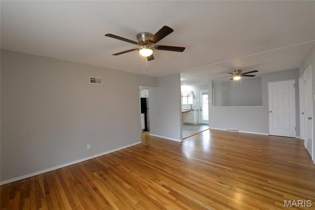 1980 Parker Road, Florissant, MO 63033