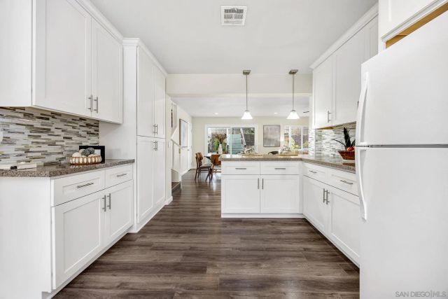 9475 Mast Blvd., Santee, CA 92071