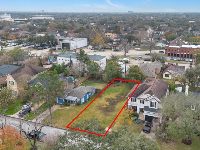 4921 Chestnut Street, Bellaire, TX 77401