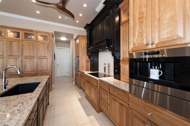 5338 Del Monte CT, Cape Coral, FL 33904