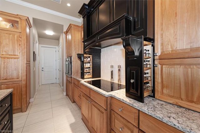 5338 Del Monte CT, Cape Coral, FL 33904