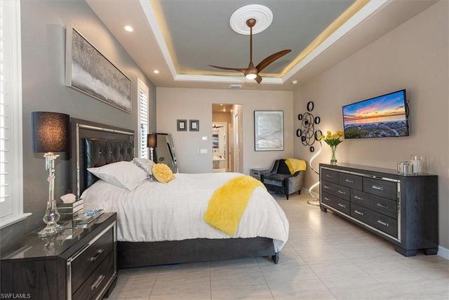 5338 Del Monte CT, Cape Coral, FL 33904