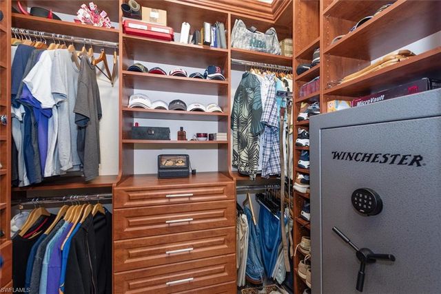 5338 Del Monte CT, Cape Coral, FL 33904