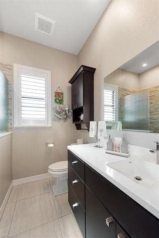 5338 Del Monte CT, Cape Coral, FL 33904