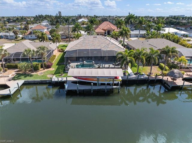 5338 Del Monte CT, Cape Coral, FL 33904