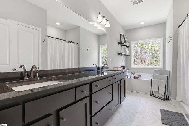 127 Clark Lane, Easley, SC 29640